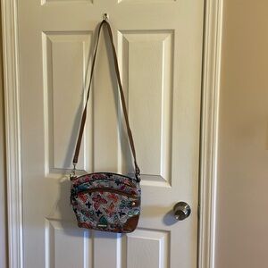 NWOT~Lily Bloom Night Crossbody Flight Butterfly Purse Multi Compartment Bag